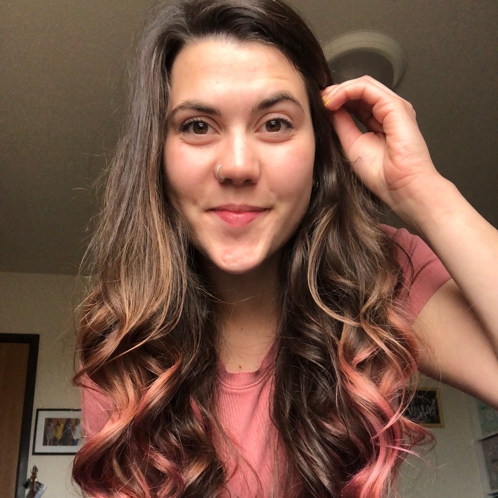 Meet your Posher, Andrea